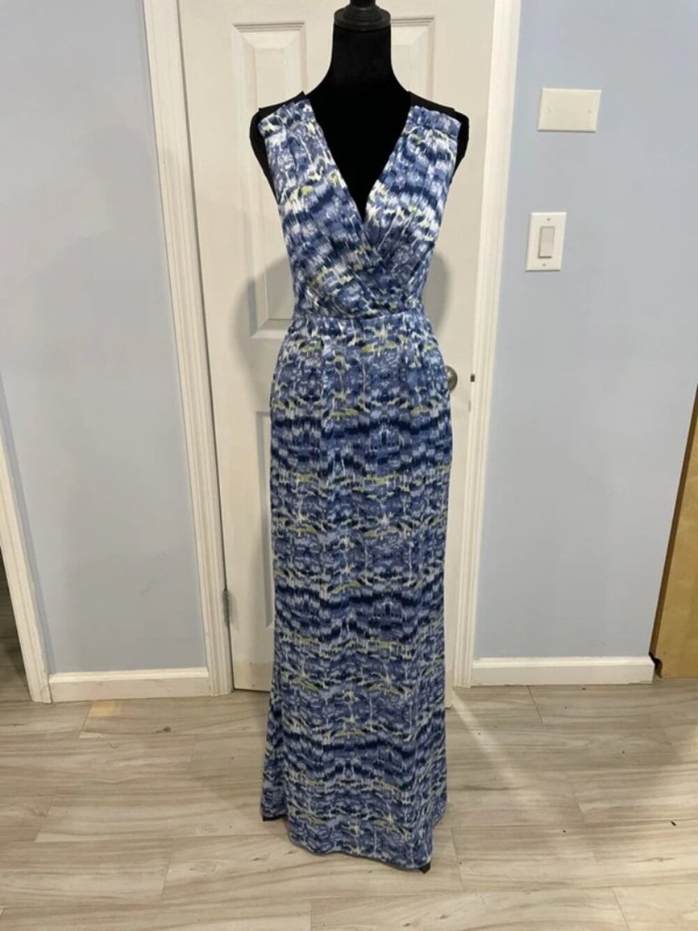 BCBGeneration Women’s Blue Black Trim Maxi Dress 0